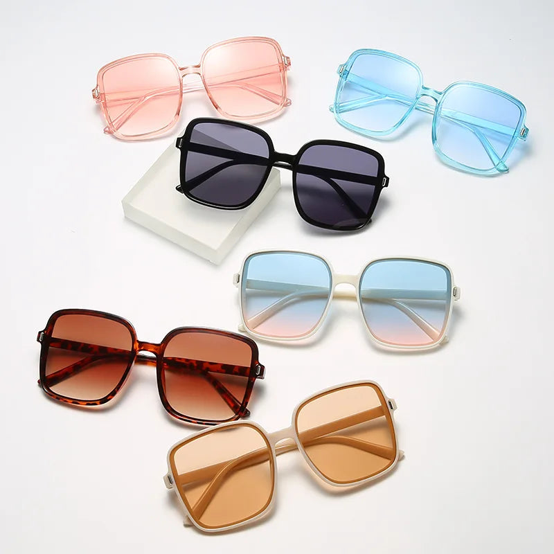 HARLOW OVERSIZED SQUARE SUNGLASSES