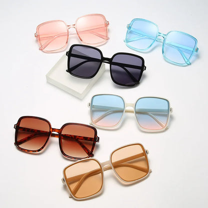 HARLOW OVERSIZED SQUARE SUNGLASSES